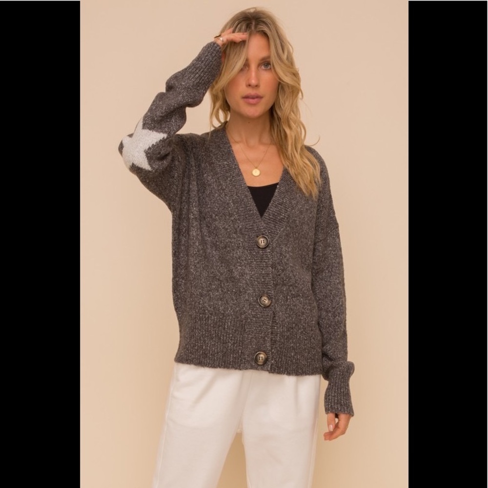 Hem & Thread Long Sleeve Star Print Button Front Cardigan Sweater - Picture 3 of 7